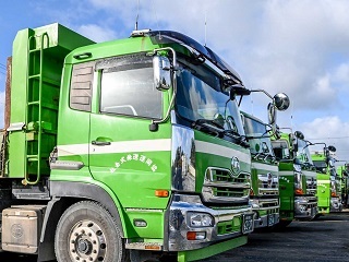 ダンプトラック運転手【正社員】／協同運送株式会社